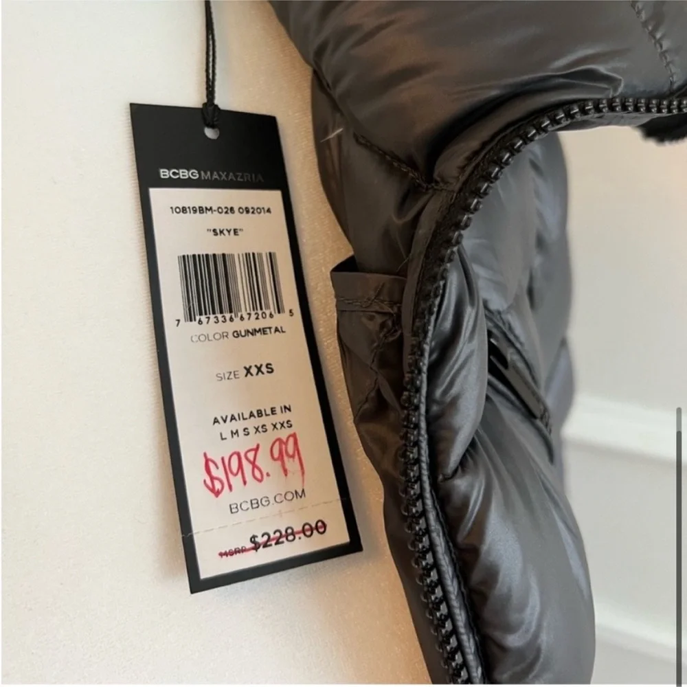 NWT BCBG MaxAzria puffer coat size XXS gunmetal - Picture 5 of 6